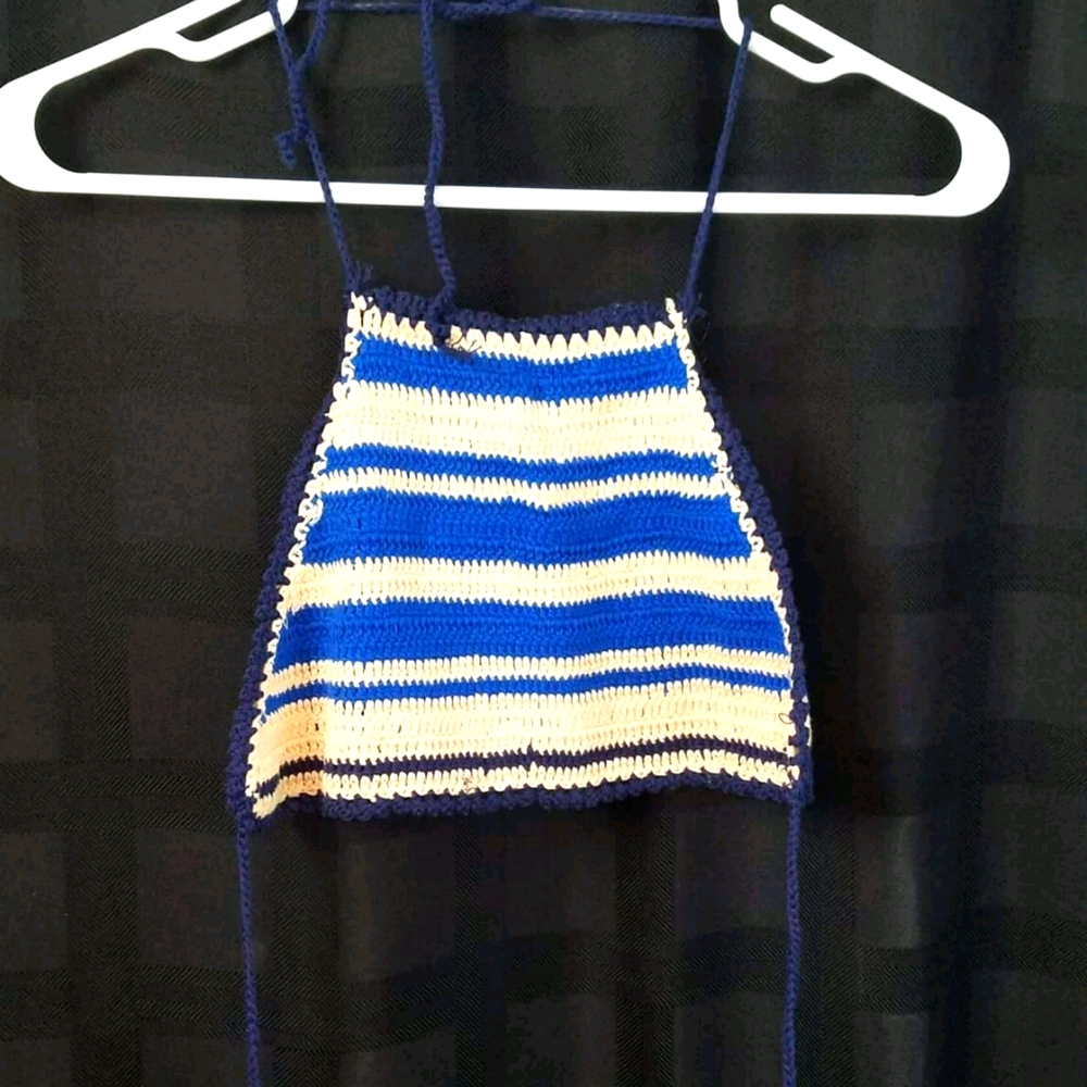 Blue and cream knit top